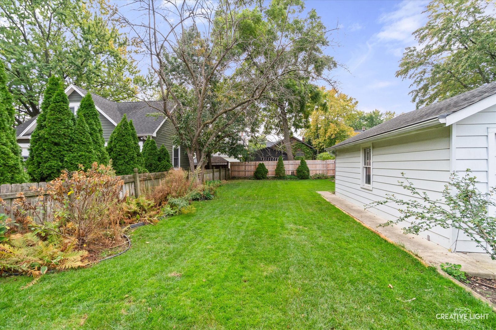 516 E Willow Avenue, Wheaton, IL 60187