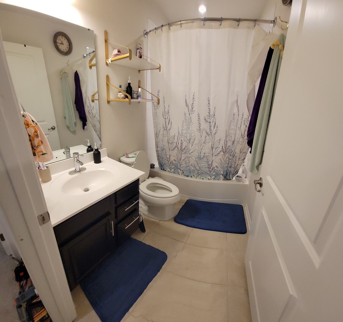 45 Nicholas Drive #C, Des Plaines, IL 60016
