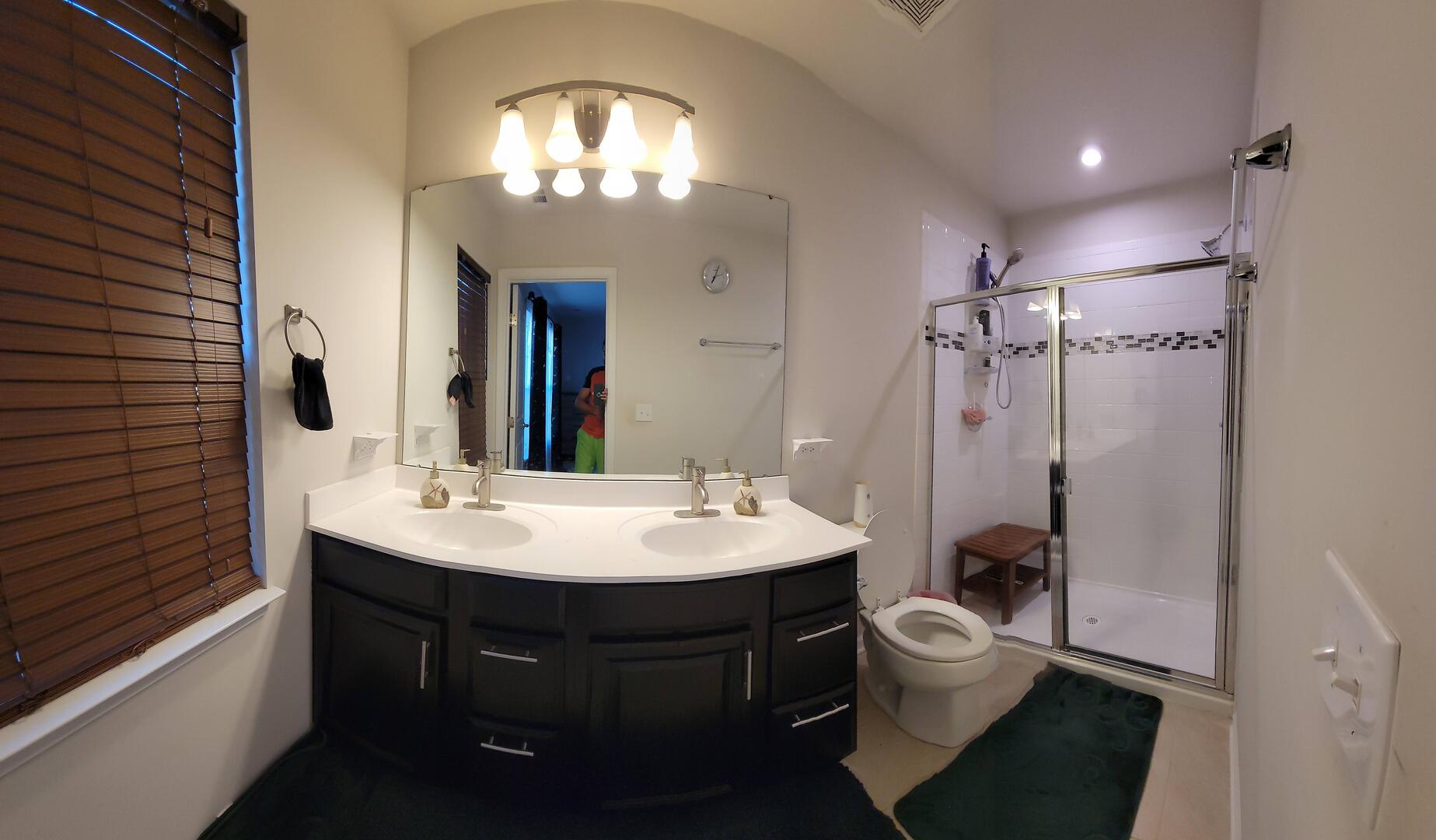 45 Nicholas Drive #C, Des Plaines, IL 60016