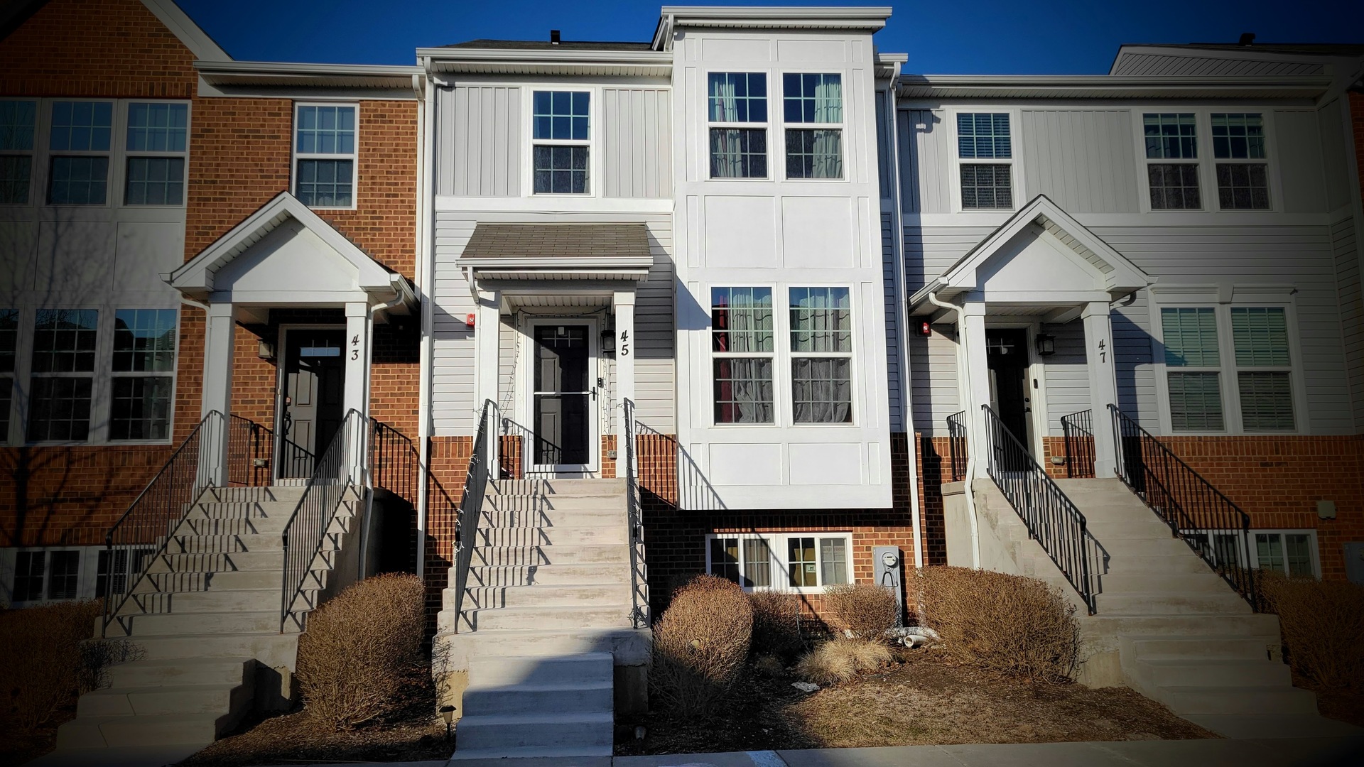 45 Nicholas Drive #C, Des Plaines, IL 60016