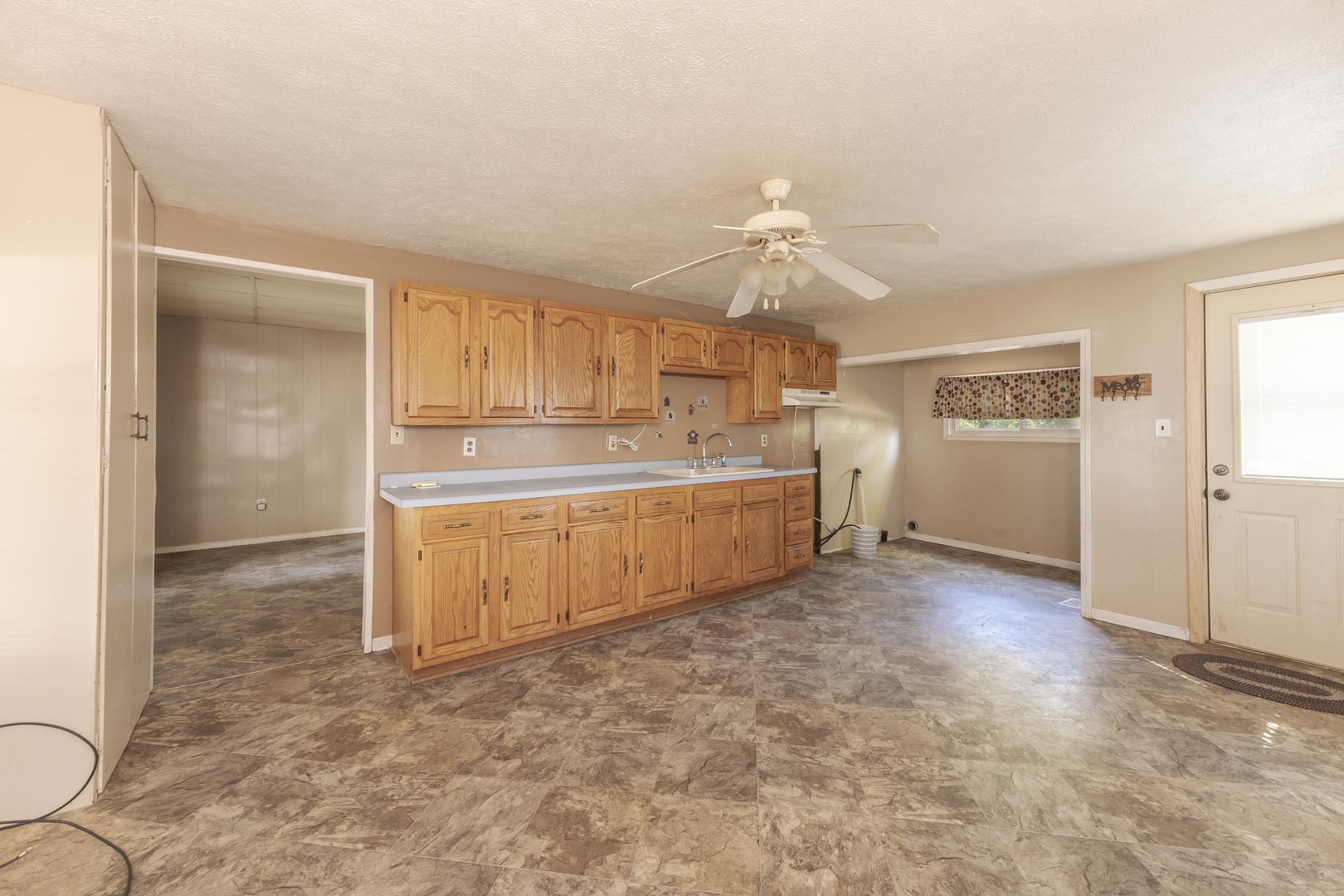 31439 Second Street, Chenoa, IL 61726