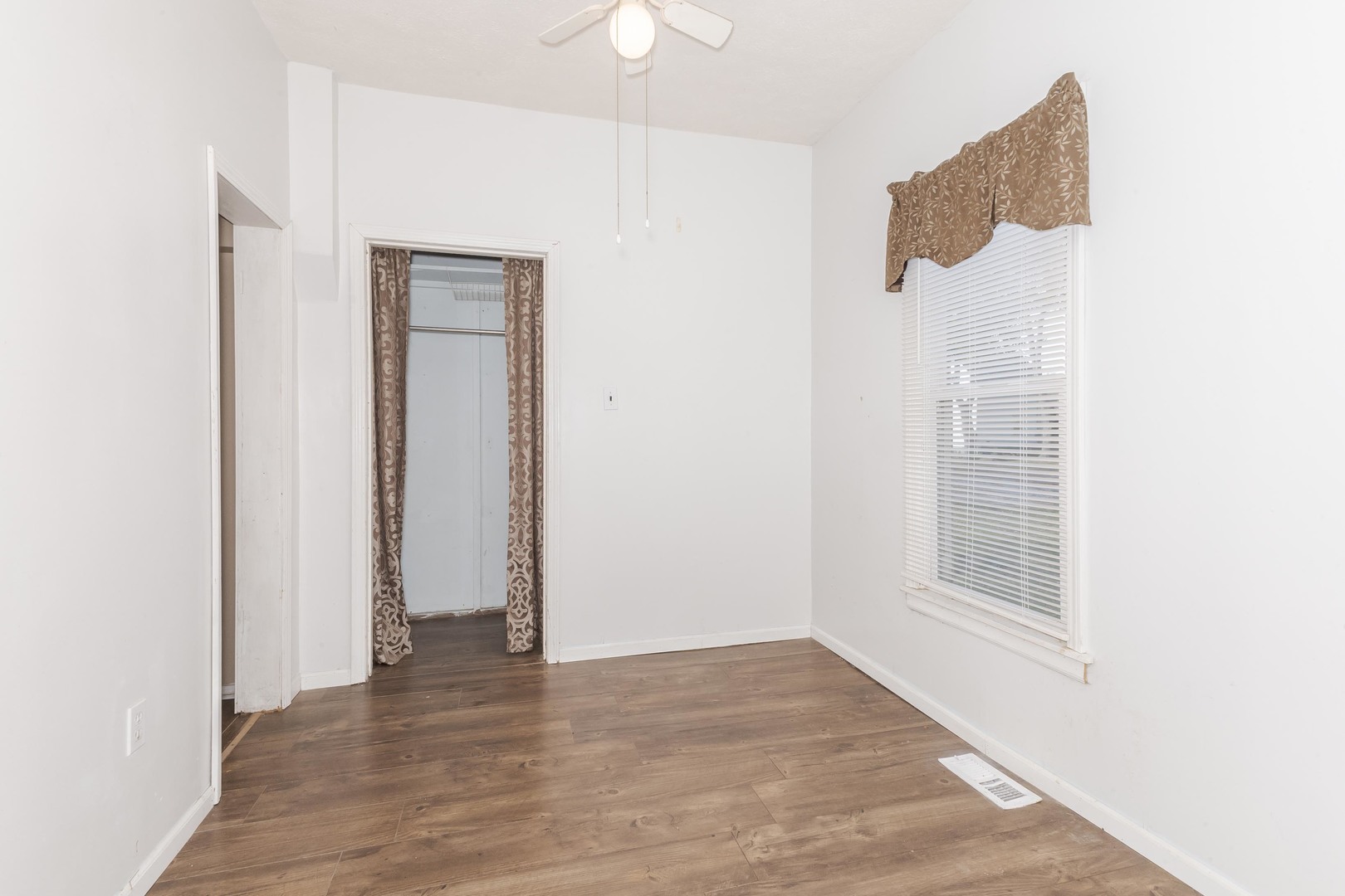 31439 Second Street, Chenoa, IL 61726