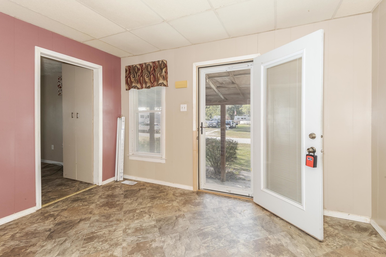 31439 Second Street, Chenoa, IL 61726