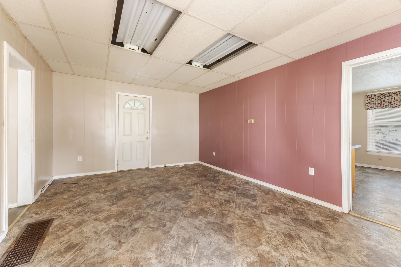 31439 Second Street, Chenoa, IL 61726