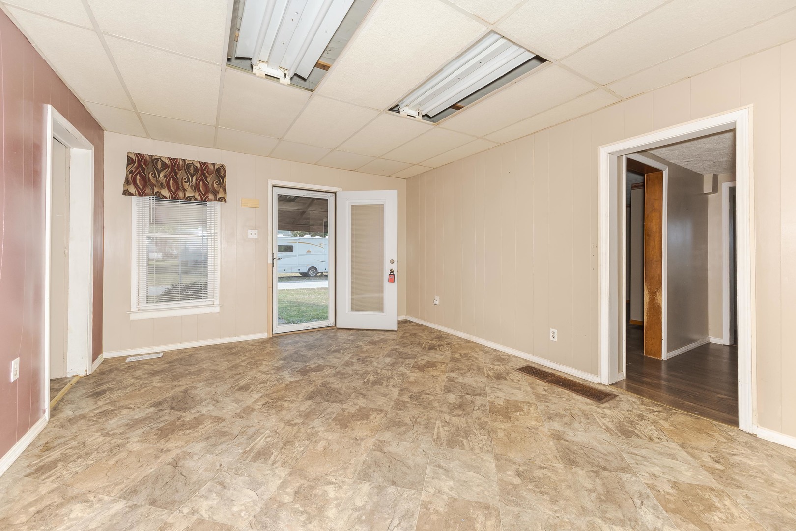 31439 Second Street, Chenoa, IL 61726