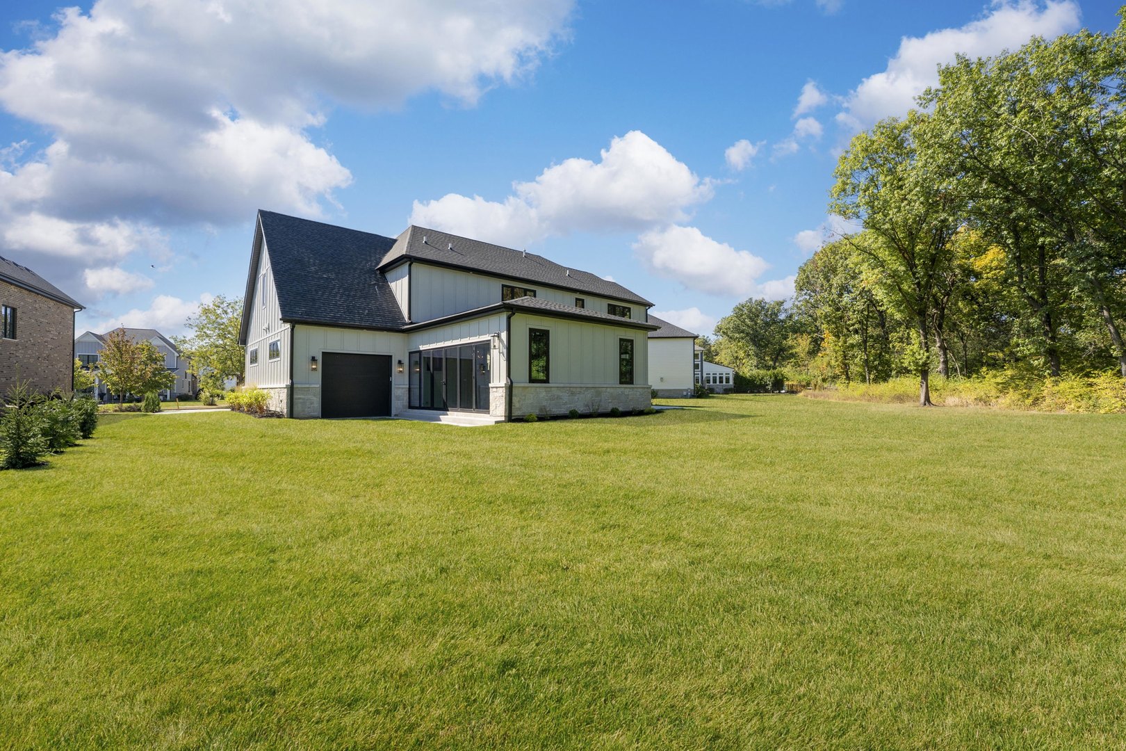 1504 Linden Circle, Lemont, IL 60439