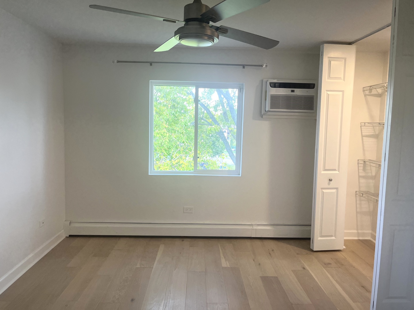 10B E Dundee Quarter Drive #301, Palatine, IL 60074