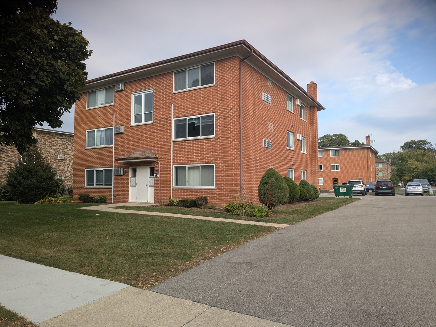 287 8th Street, Wheeling, IL 60090