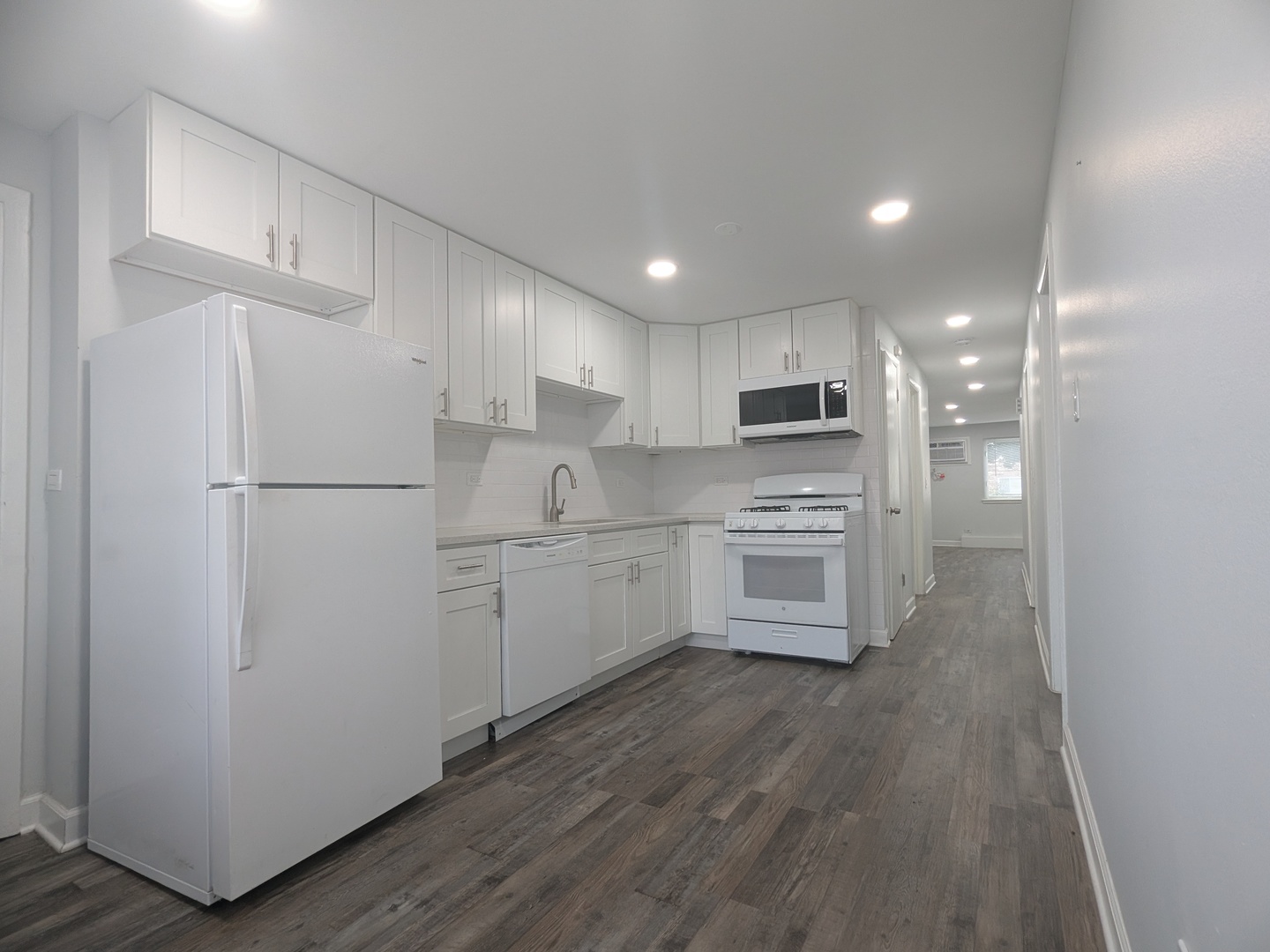 287 8th Street, Wheeling, IL 60090