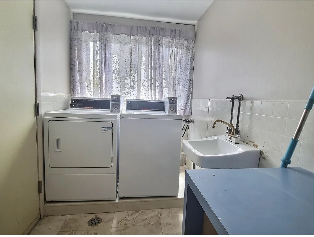 287 8th Street, Wheeling, IL 60090