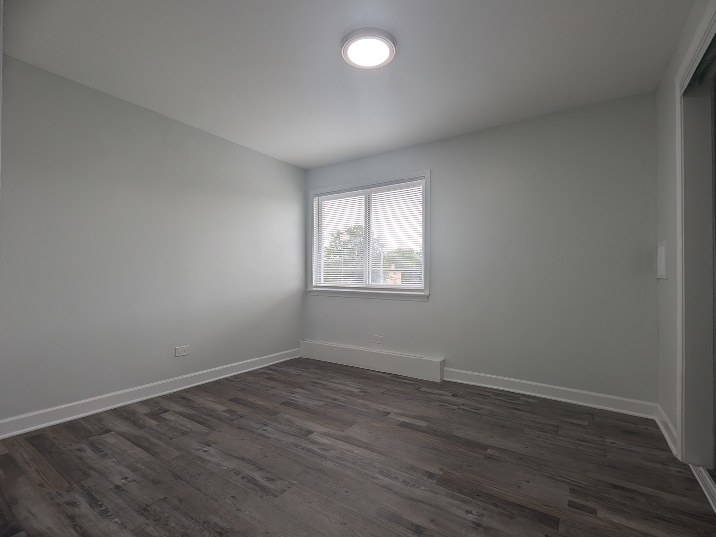 287 8th Street, Wheeling, IL 60090