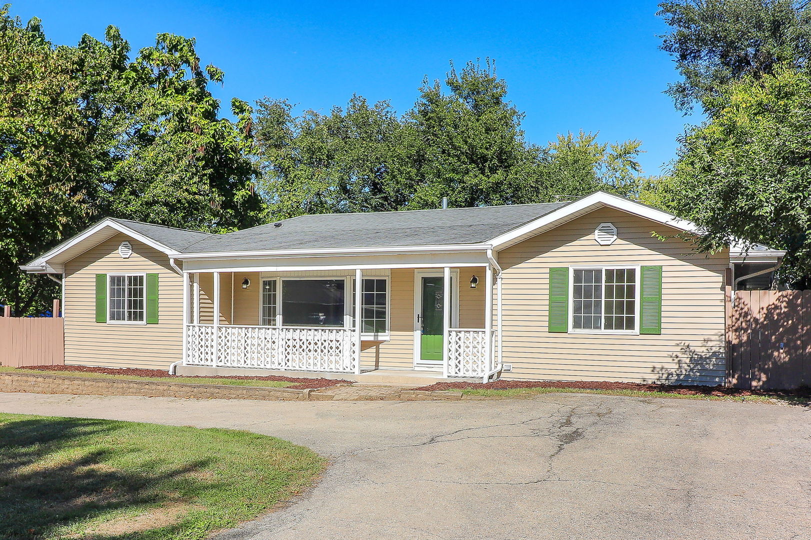 513 Conant Avenue, Joliet, IL 60435