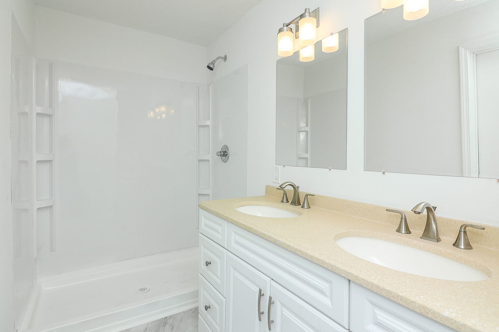 513 Conant Avenue, Joliet, IL 60435