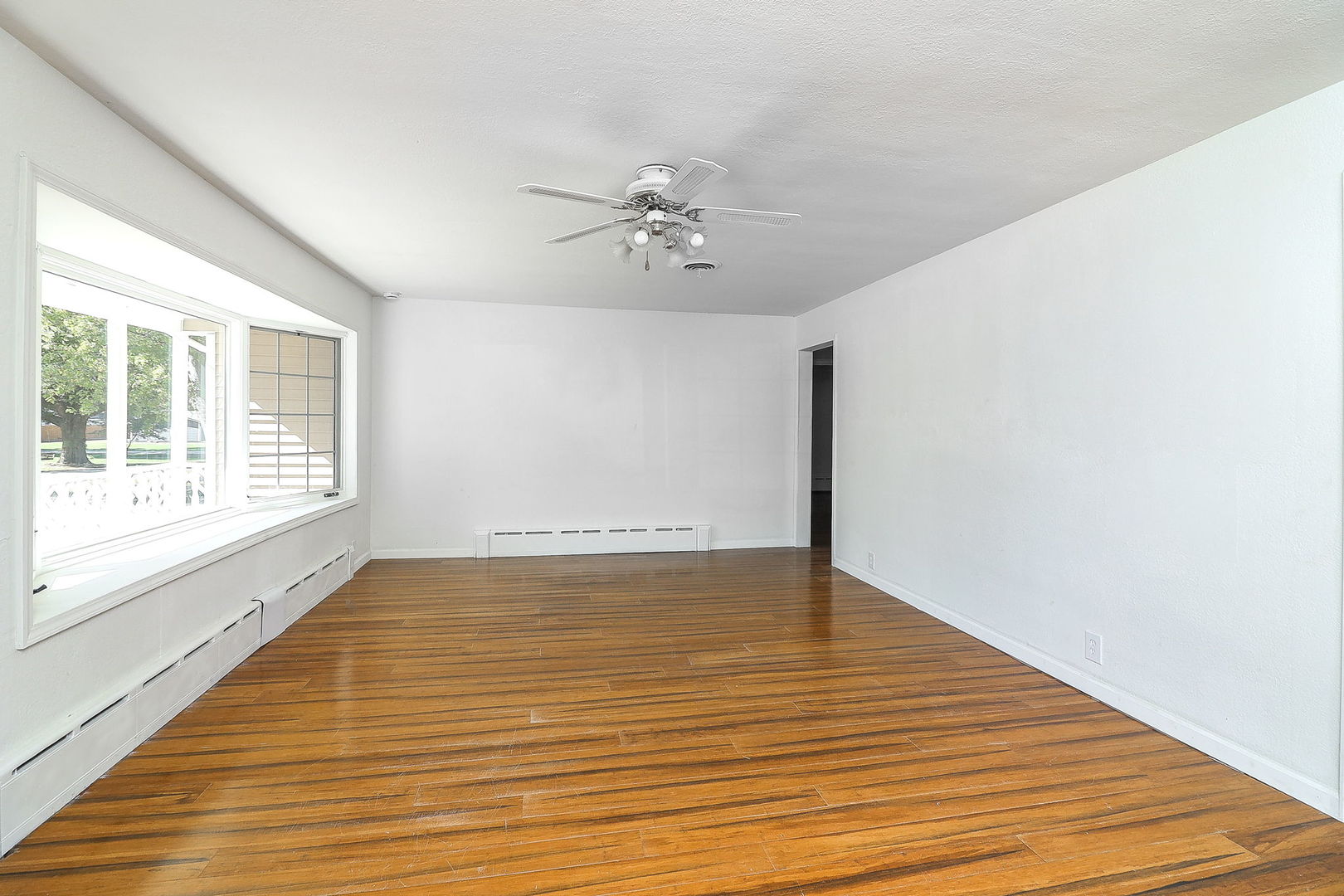 513 Conant Avenue, Joliet, IL 60435