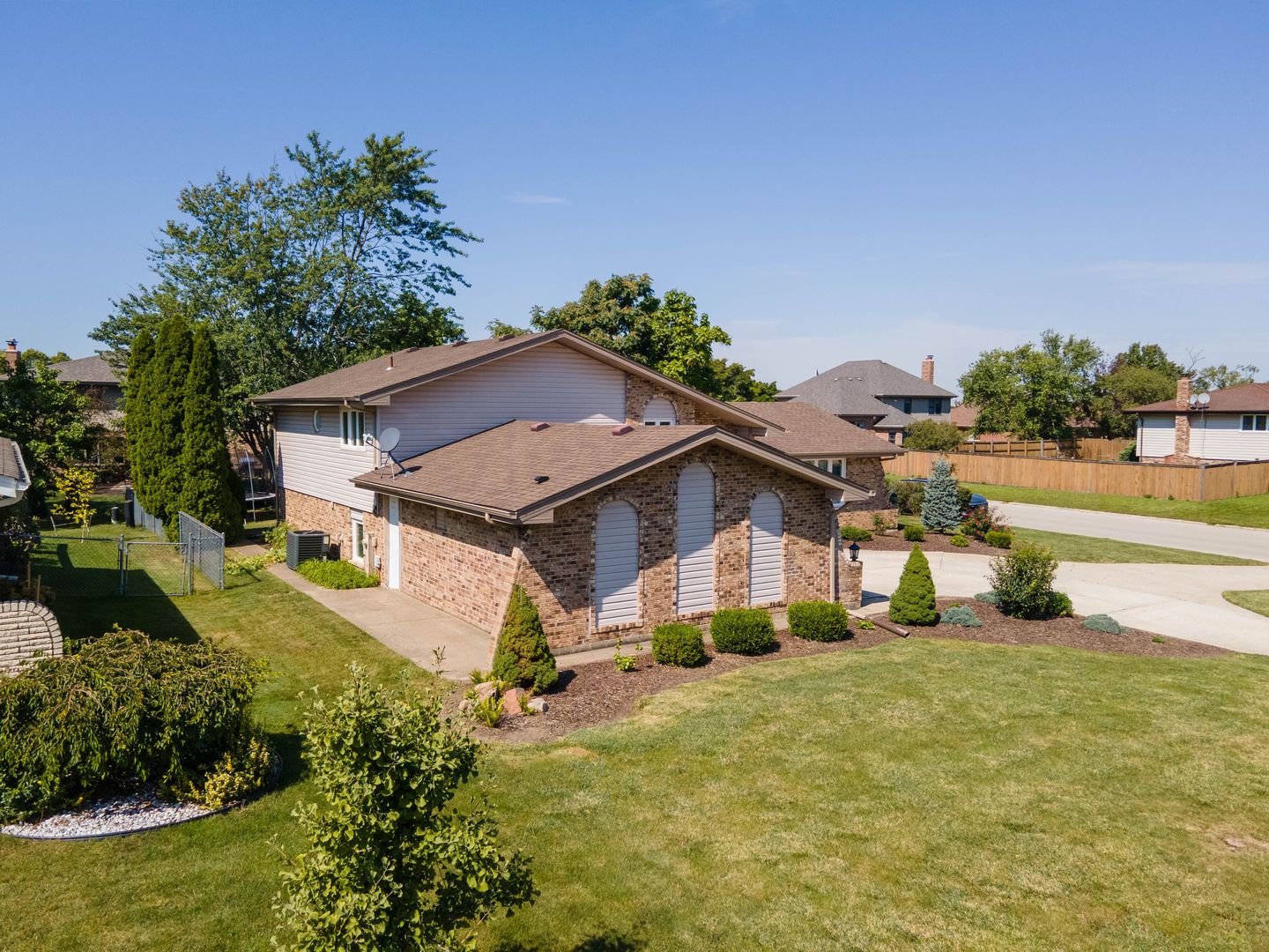 12360 Derby Lane, Orland Park, IL 60467