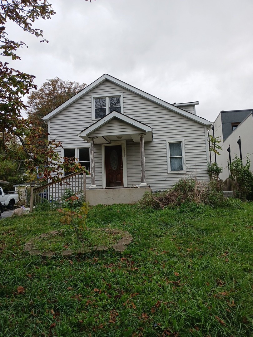 2322 Wallace Avenue, North Chicago, IL 60064
