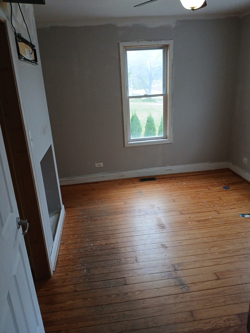 2322 Wallace Avenue, North Chicago, IL 60064