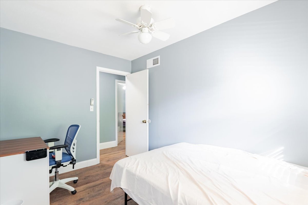 711 Lara Road, Normal, IL 61761