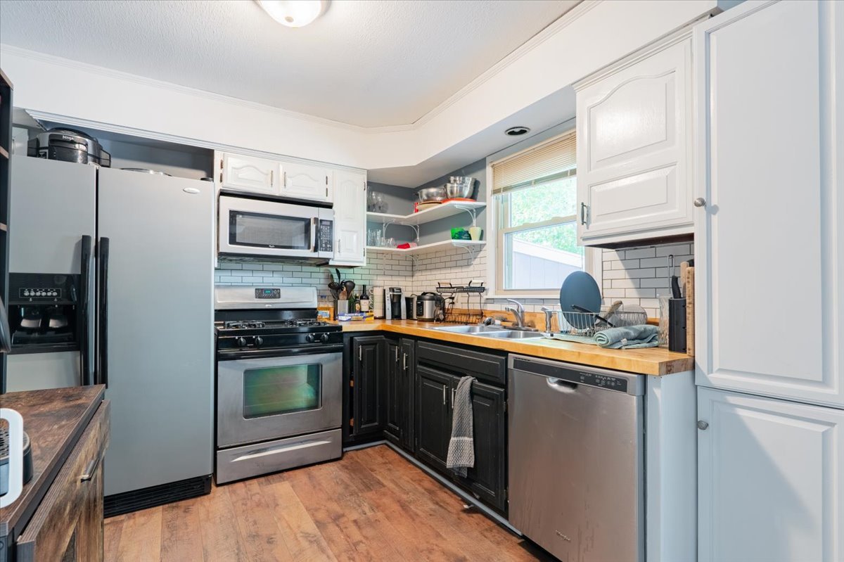 711 Lara Road, Normal, IL 61761