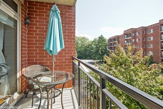 1670 MILL Street #306, Des Plaines, IL 60016