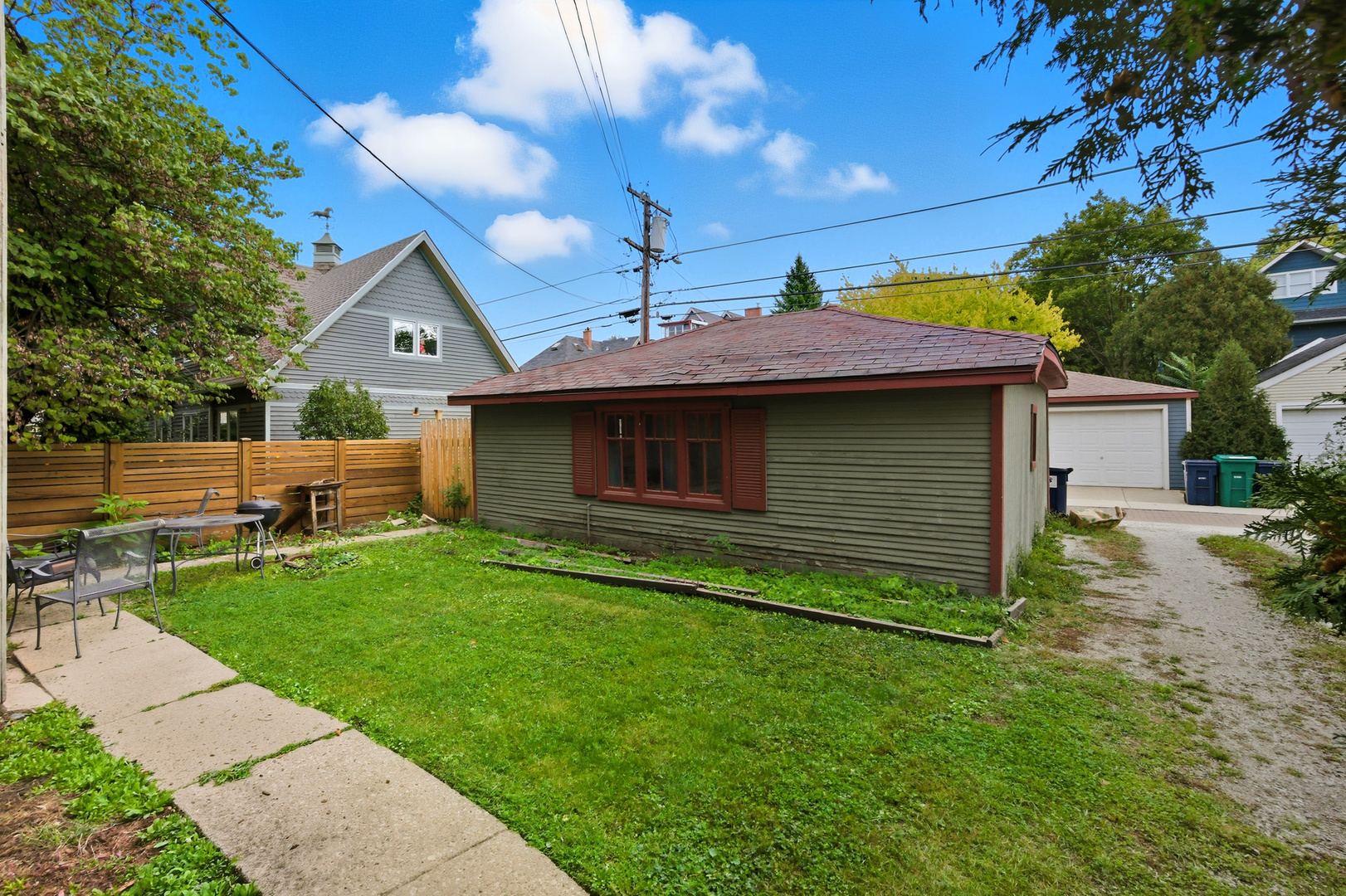 134 S Kenilworth Avenue #2N, Oak Park, IL 60302