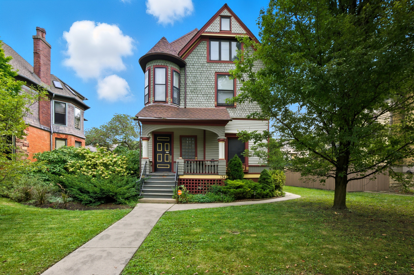 134 S Kenilworth Avenue #2N, Oak Park, IL 60302