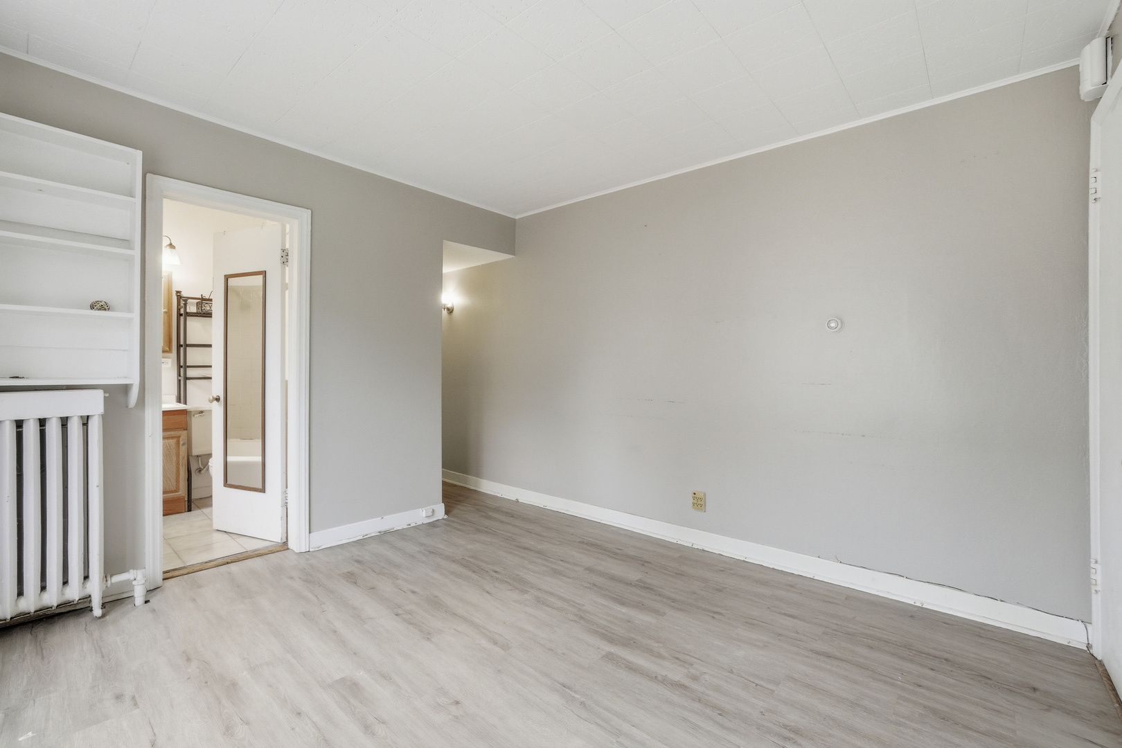 134 S Kenilworth Avenue #2N, Oak Park, IL 60302
