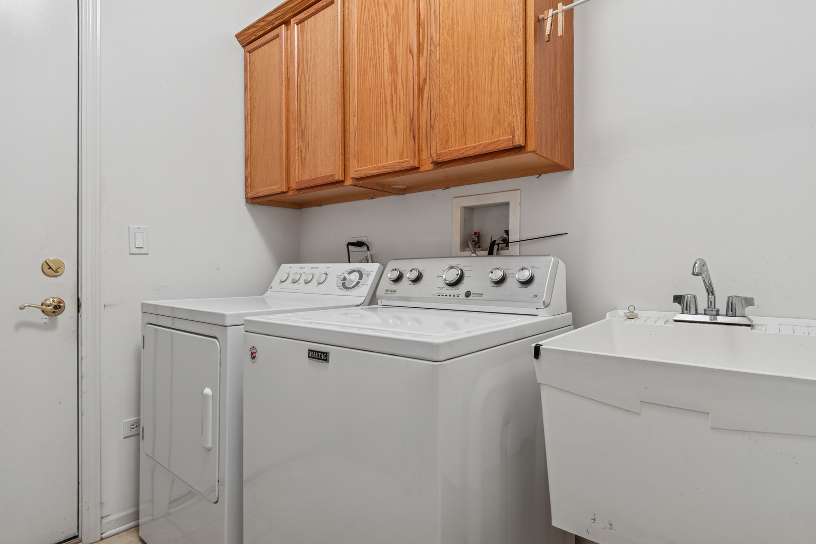 602 Clearwater Court, Oswego, IL 60543