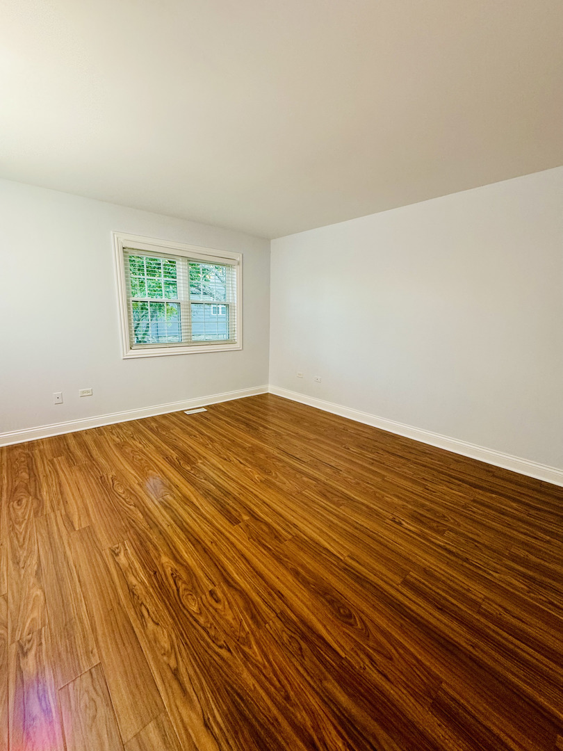 35 Foxcroft Road #115, Naperville, IL 60565
