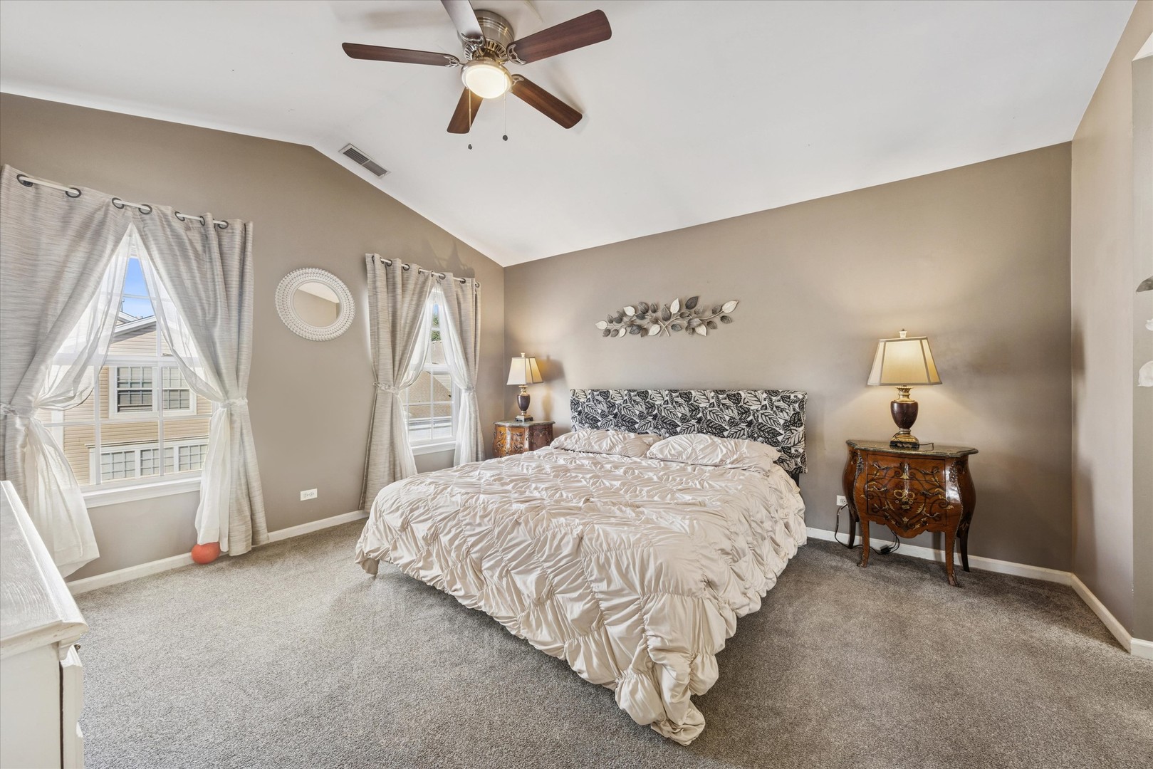 208 Belle Vue Court #A, Sugar Grove, IL 60554