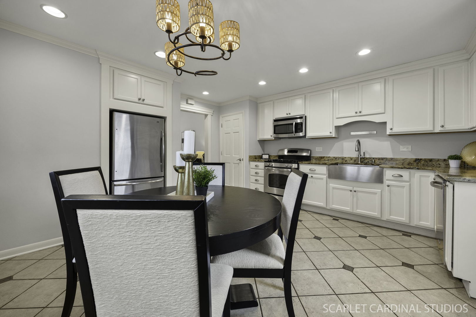 596 Lowden Avenue, Glen Ellyn, IL 60137