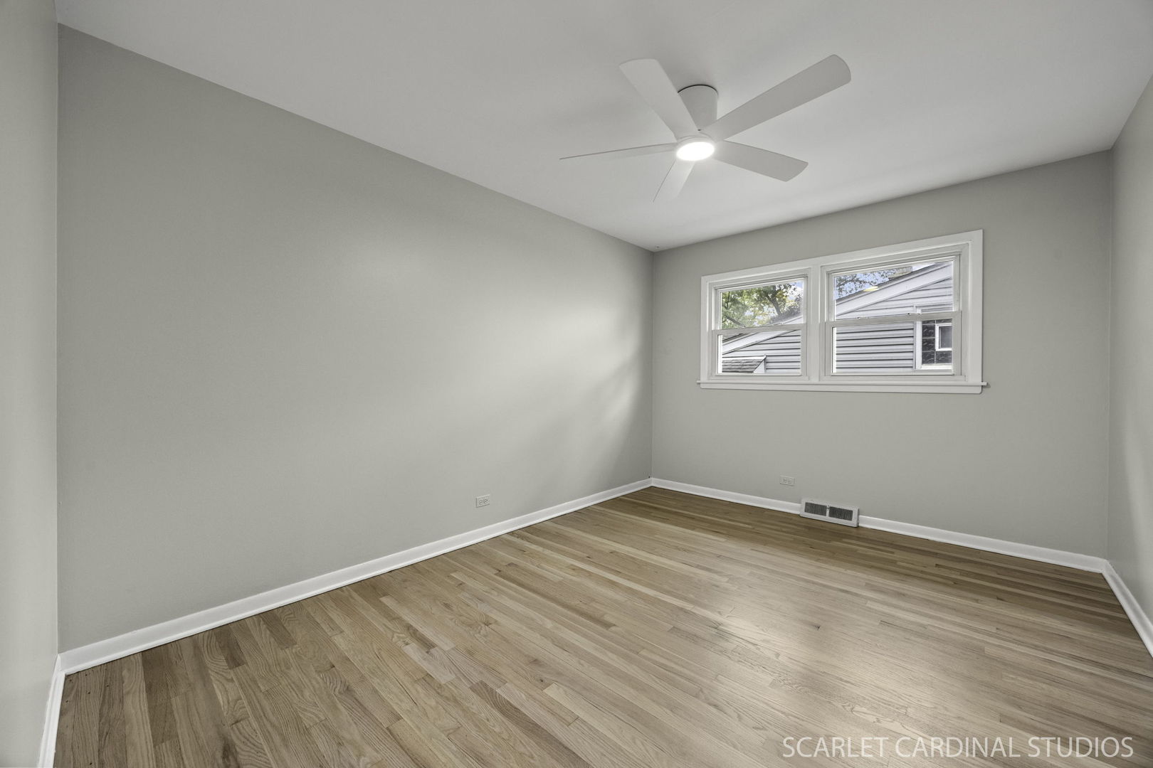 596 Lowden Avenue, Glen Ellyn, IL 60137