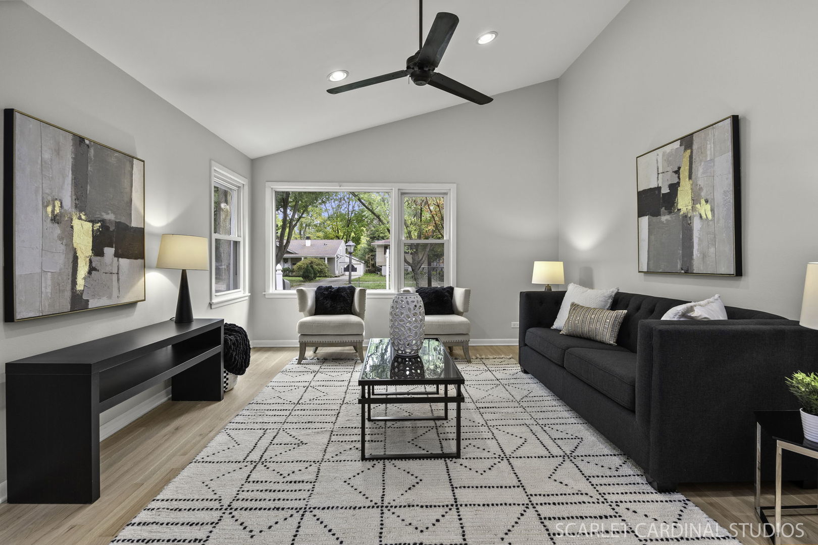 596 Lowden Avenue, Glen Ellyn, IL 60137