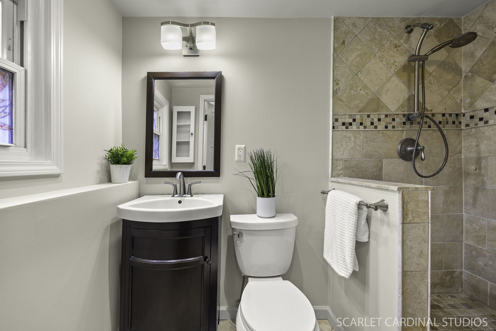 596 Lowden Avenue, Glen Ellyn, IL 60137