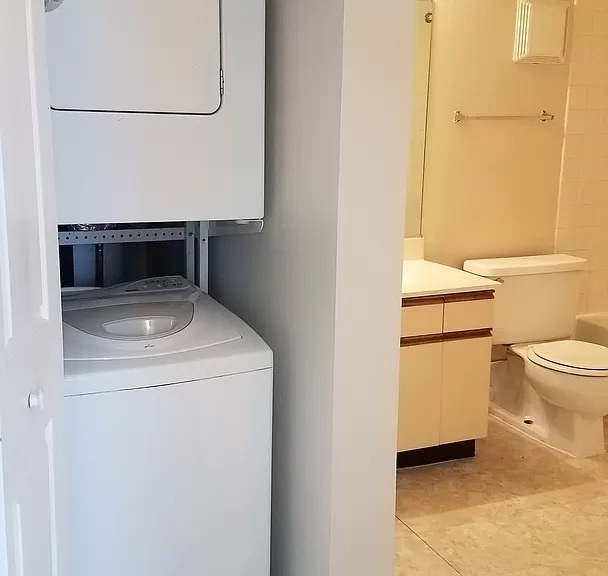 75 Kristin Circle #315, Schaumburg, IL 60195