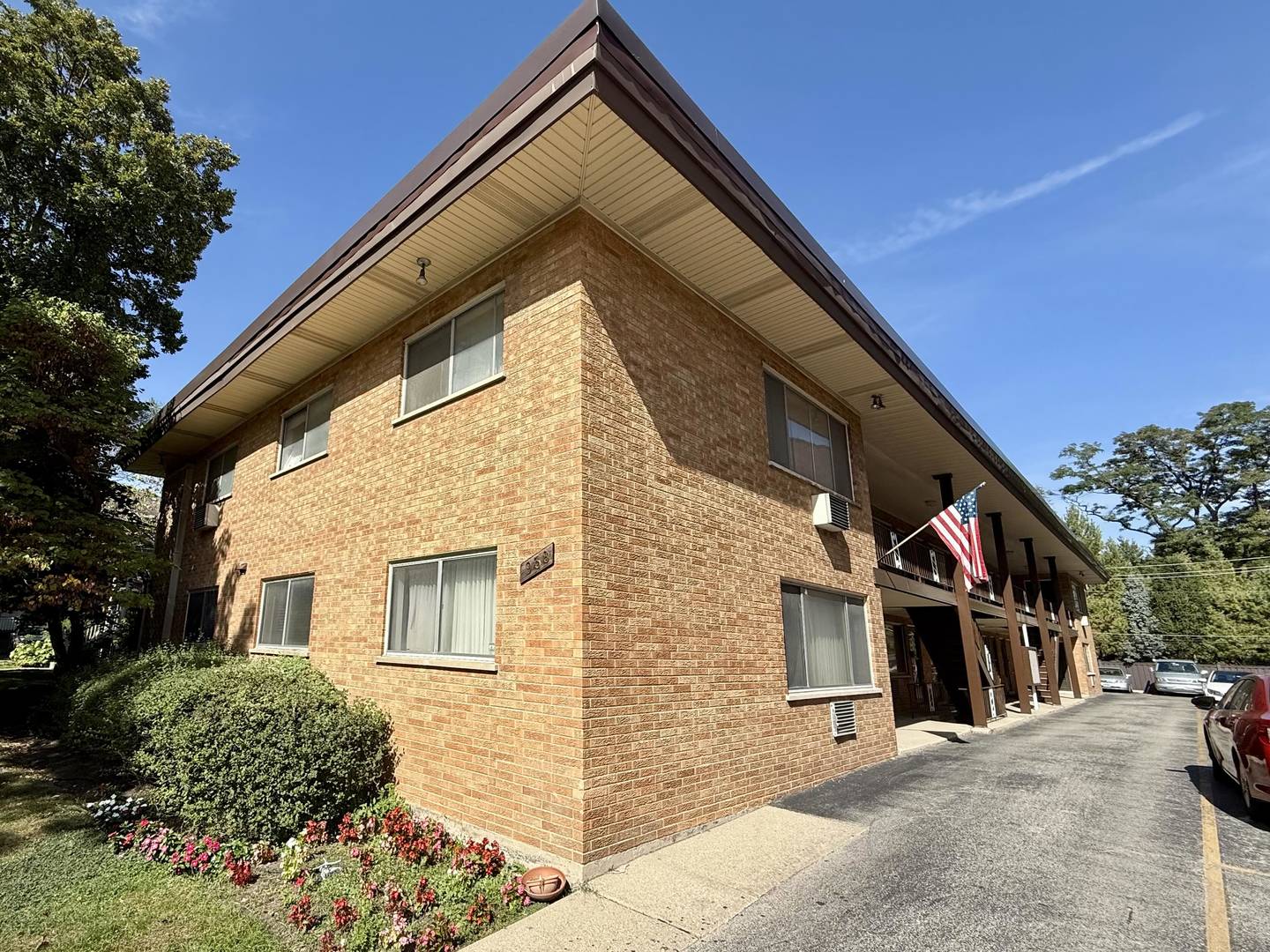 938 Ontario Street #12, Oak Park, IL 60302