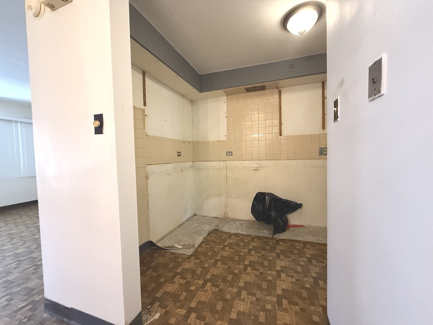 938 Ontario Street #12, Oak Park, IL 60302