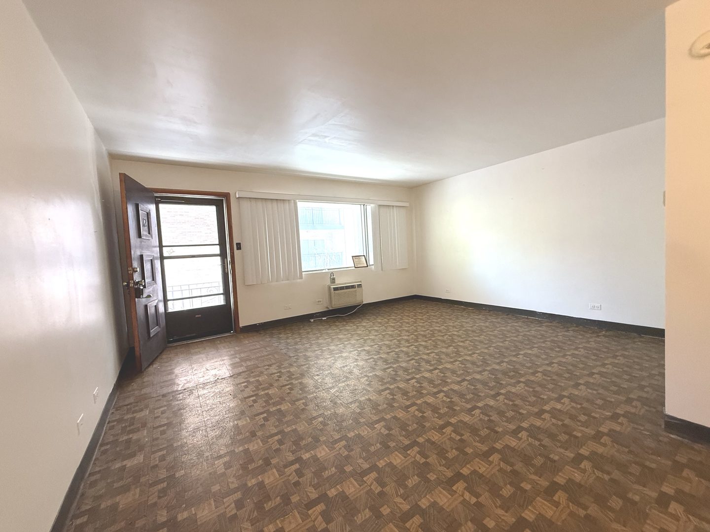 938 Ontario Street #12, Oak Park, IL 60302