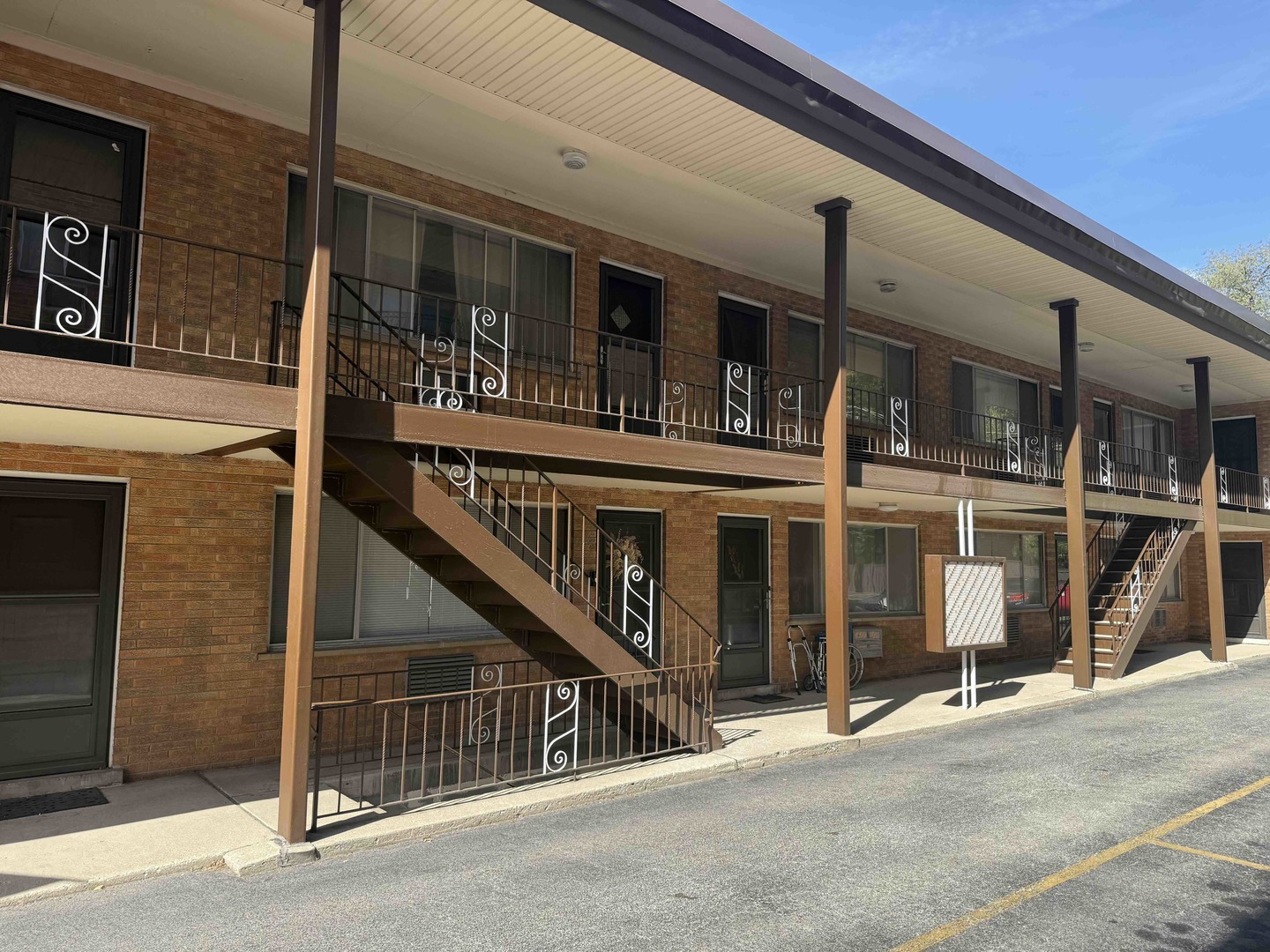 938 Ontario Street #12, Oak Park, IL 60302