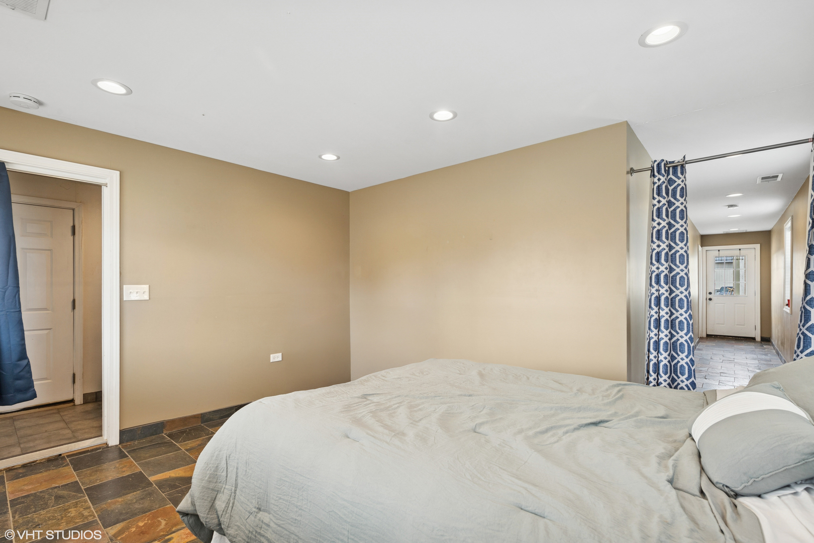 27802 N Owens Road, Mundelein, IL 60060