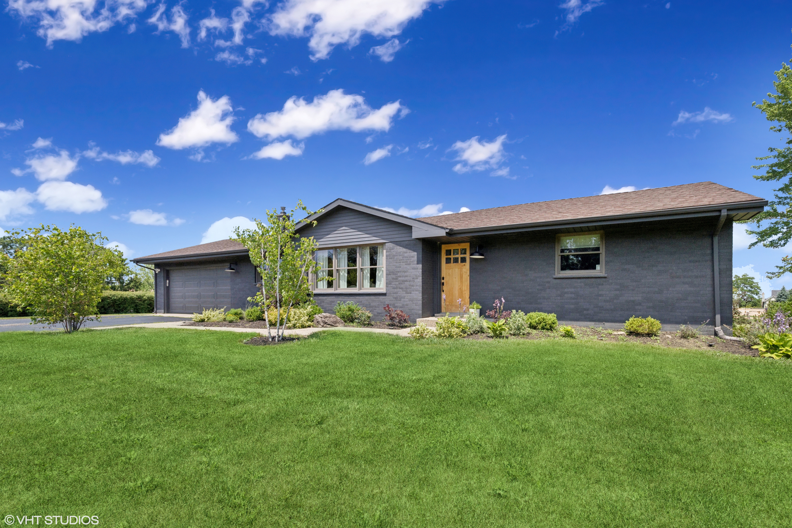 27802 N Owens Road, Mundelein, IL 60060