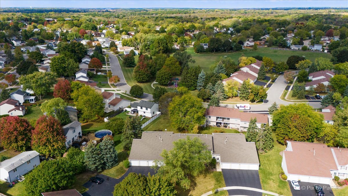 48 N Victoria Lane #B, Streamwood, IL 60107
