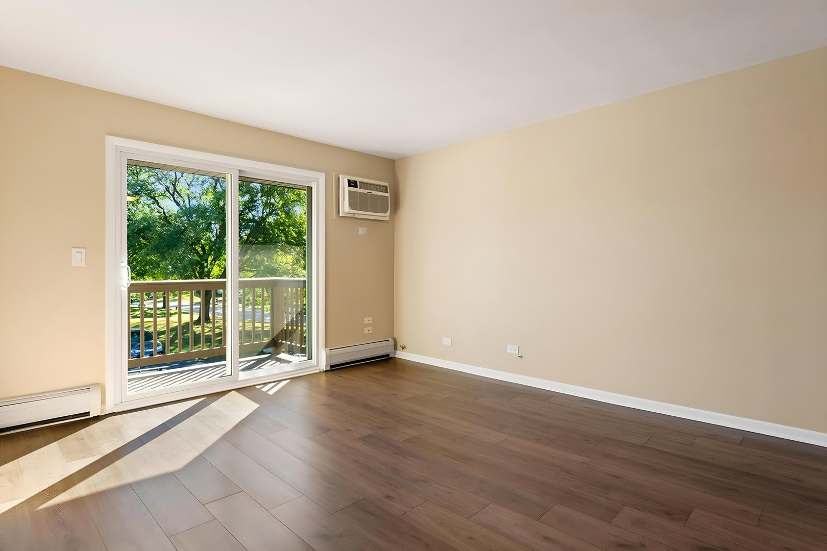 514 Brookside Drive #C, Westmont, IL 60559