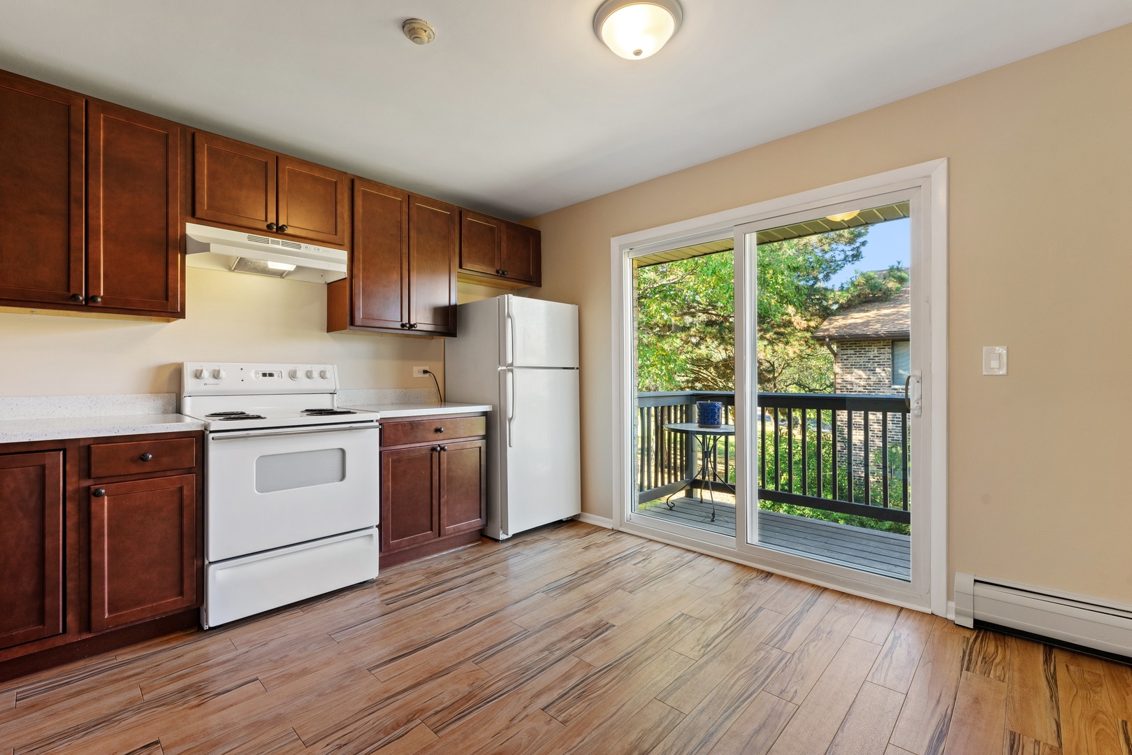 514 Brookside Drive #C, Westmont, IL 60559