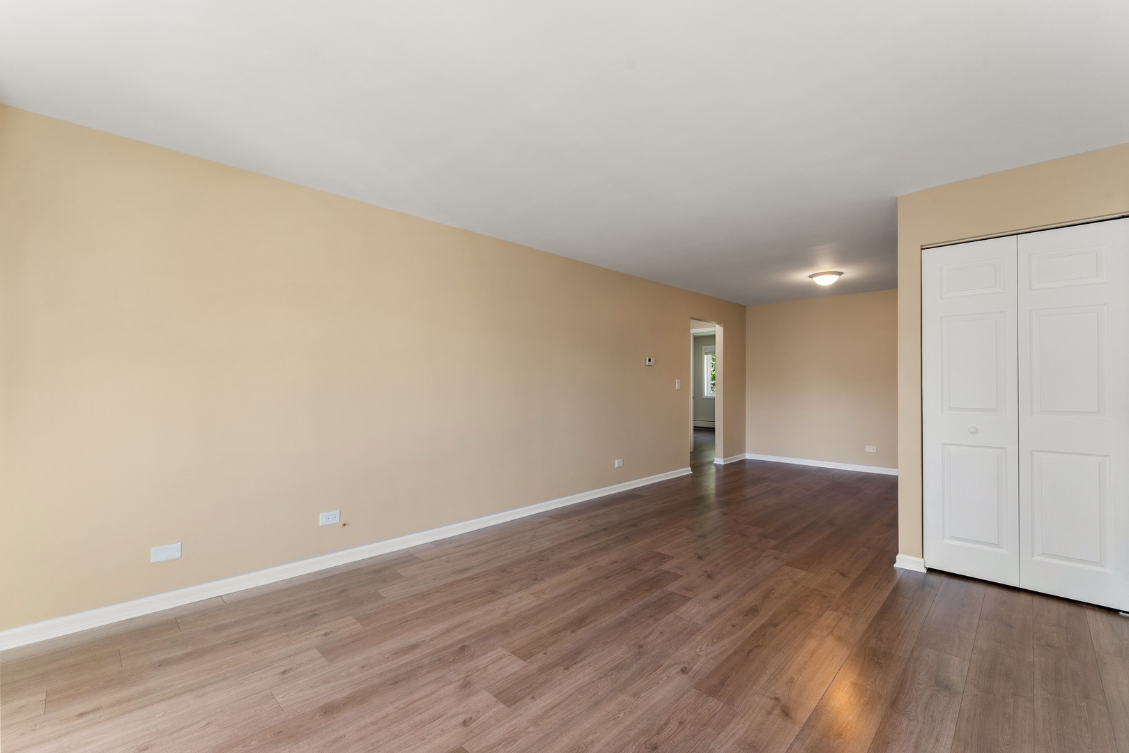 514 Brookside Drive #C, Westmont, IL 60559
