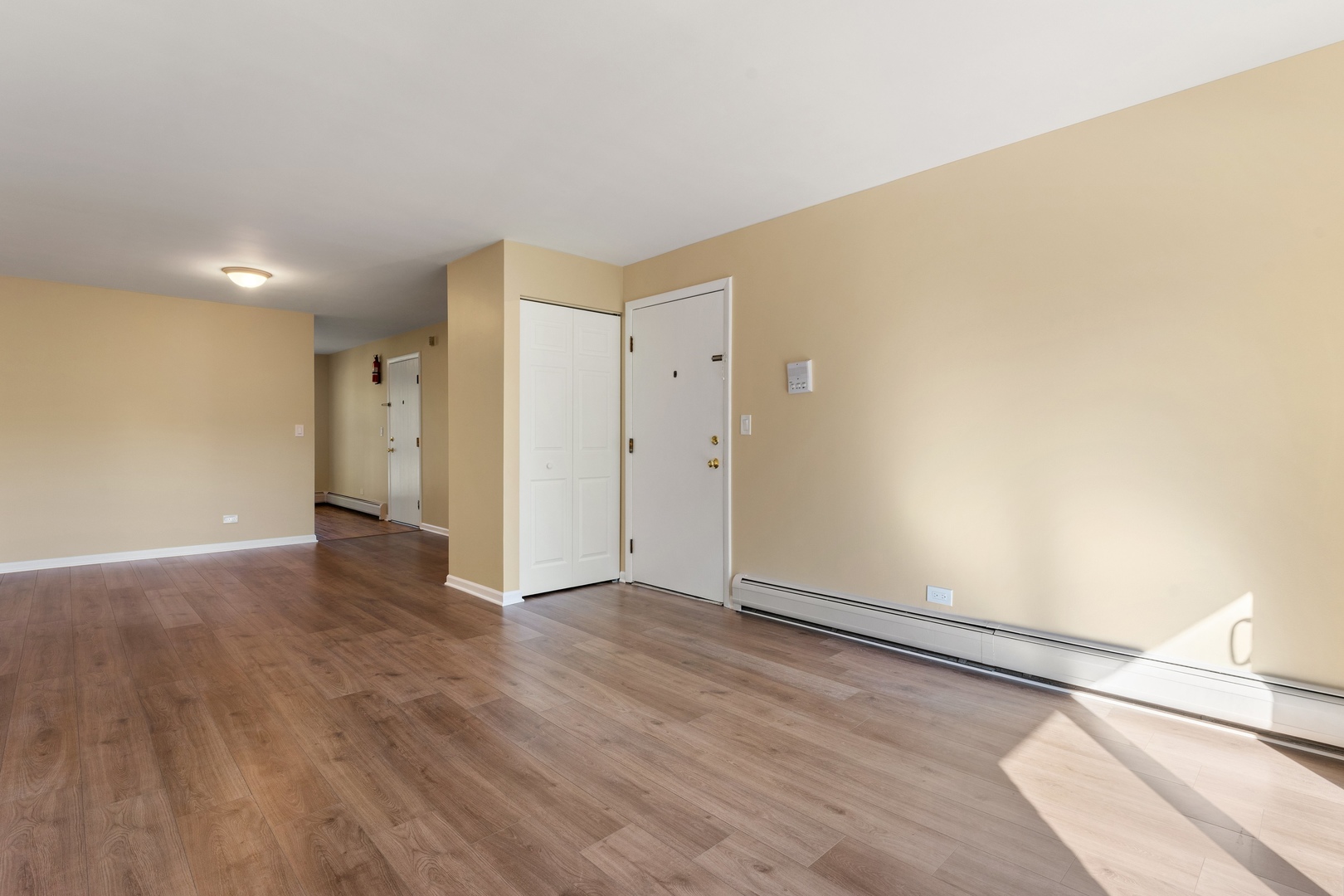 514 Brookside Drive #C, Westmont, IL 60559