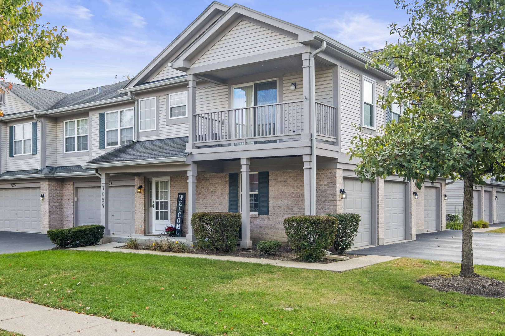 7059 S STRATTON Lane, Gurnee, IL 60031