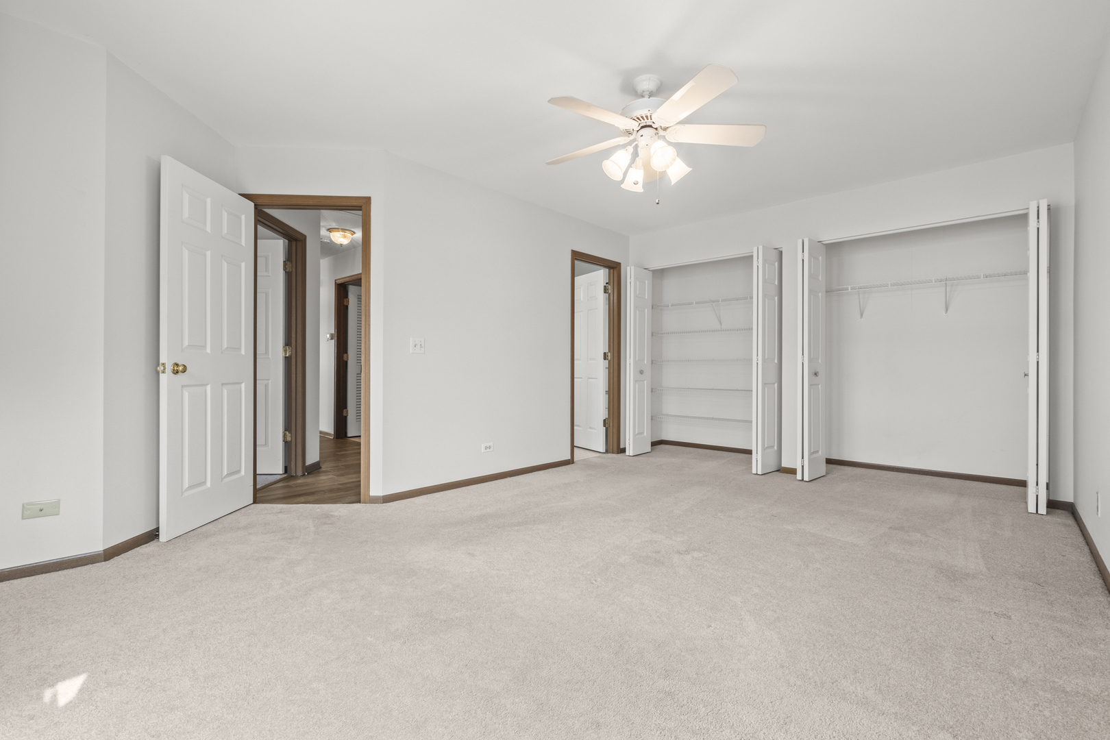 7059 S STRATTON Lane, Gurnee, IL 60031