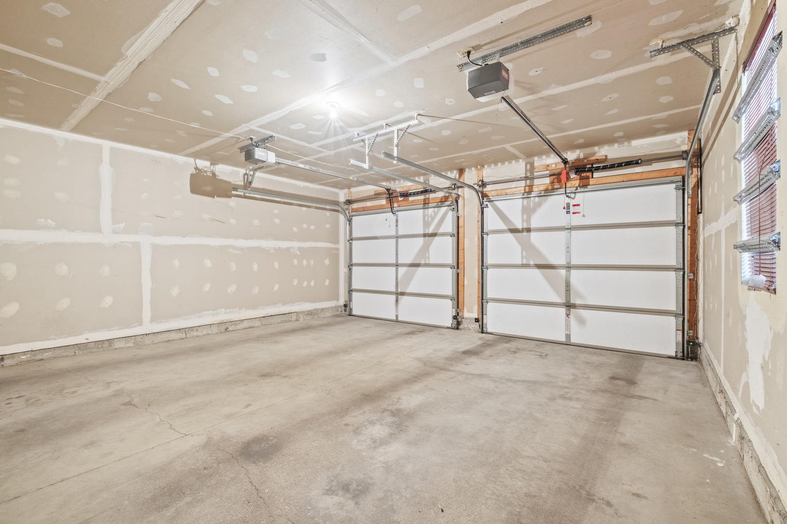 7059 S STRATTON Lane, Gurnee, IL 60031