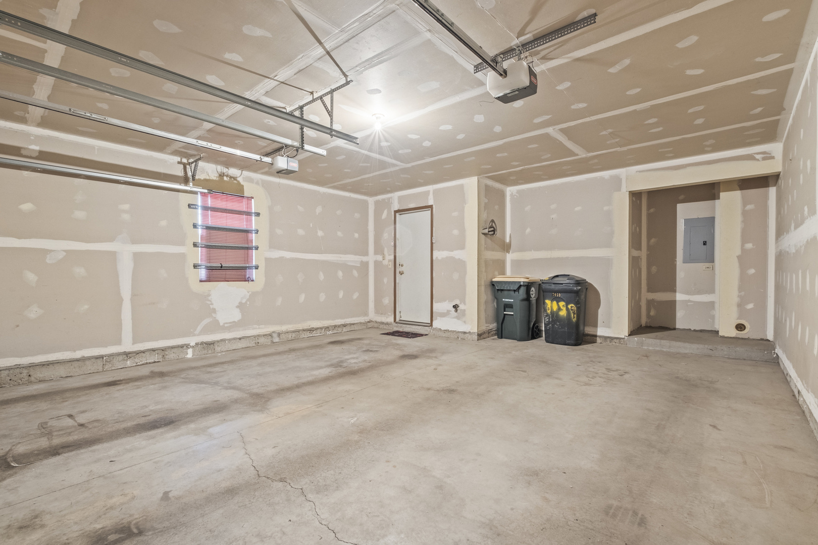 7059 S STRATTON Lane, Gurnee, IL 60031